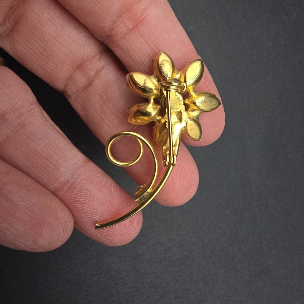 Vintage Green Rhinestone Flower Pin Brooch Gold Tone Estate Statement Jewelry - Picture 4 of 8